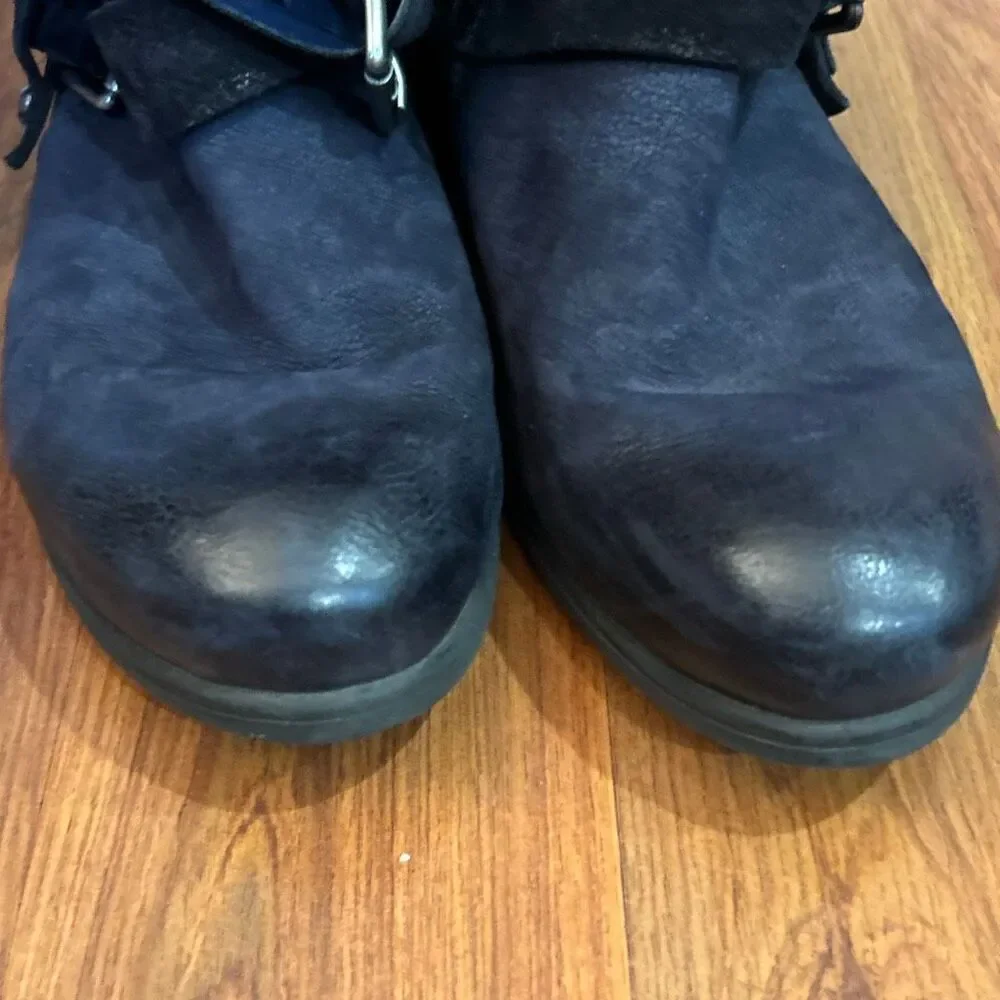 Miz Mooz Shane black boots size 40 (9.5) booties Chunky heel boots Moto boots bi - Picture 6 of 6